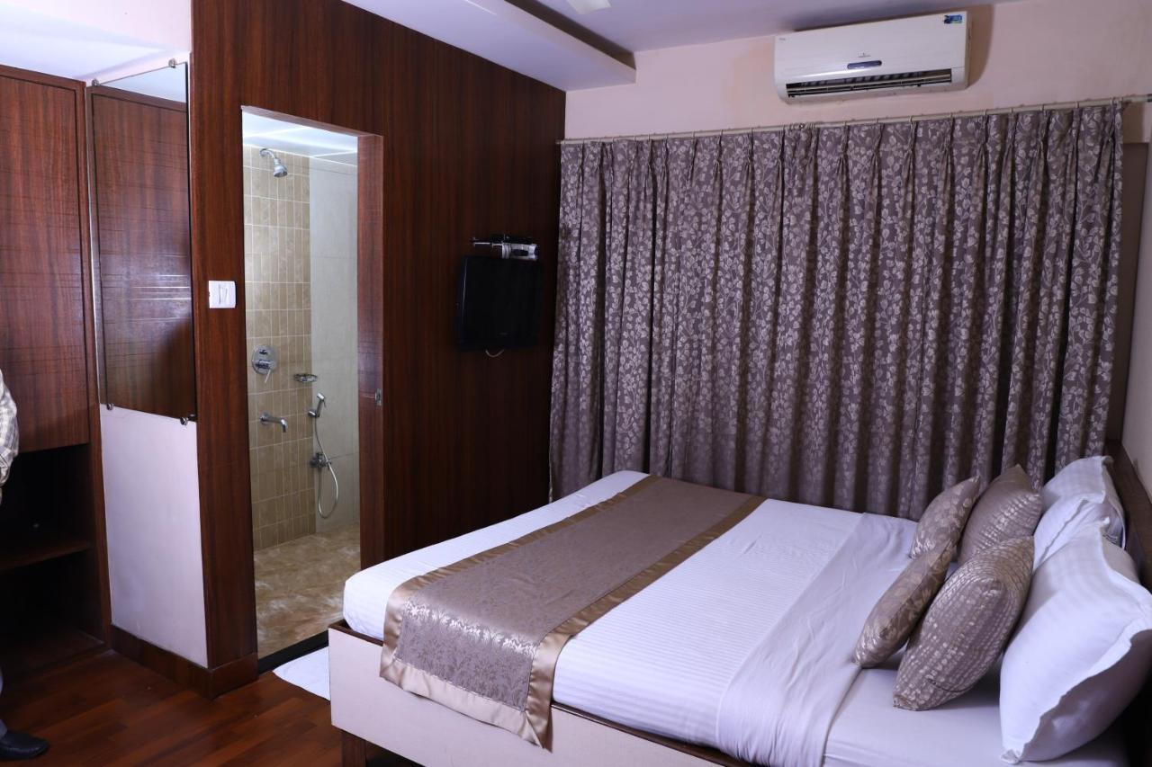 Hotel Bharat Avenue - Mumbai — Photos 2